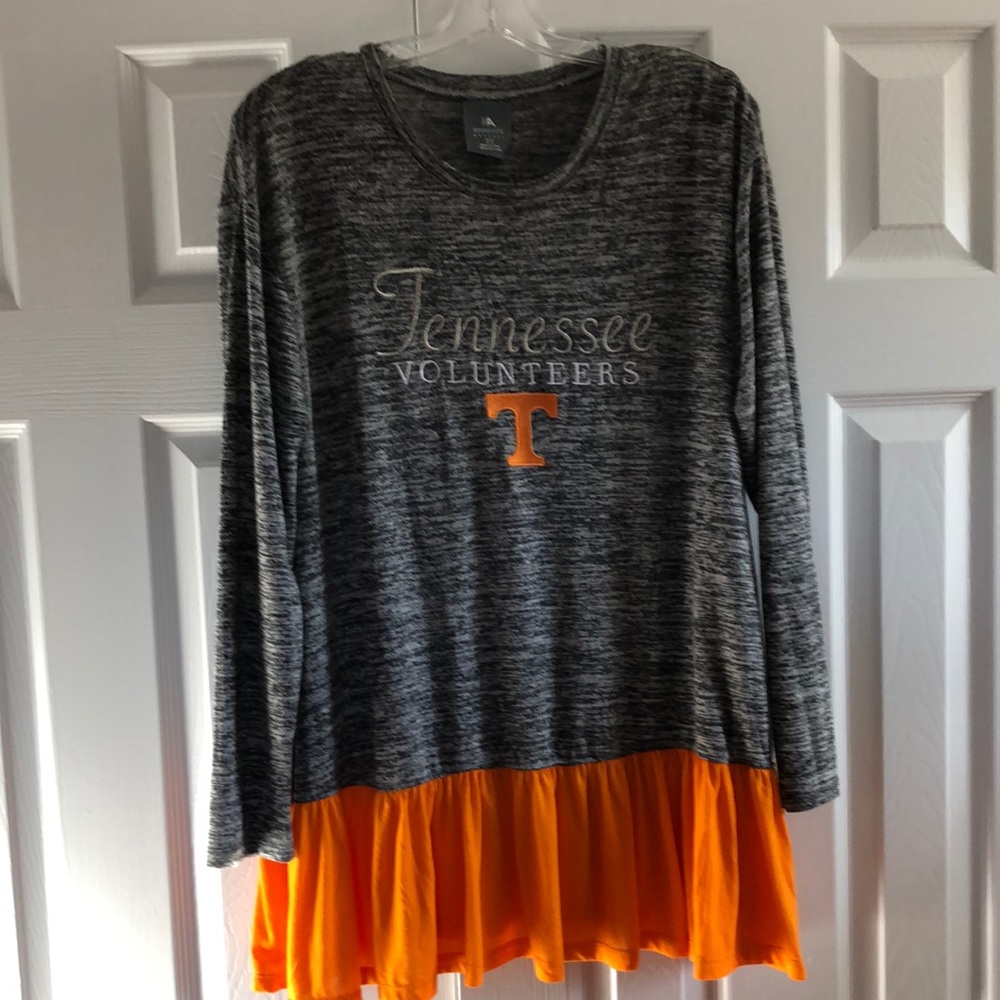 NWT Tennessee Tunic SZ Medium